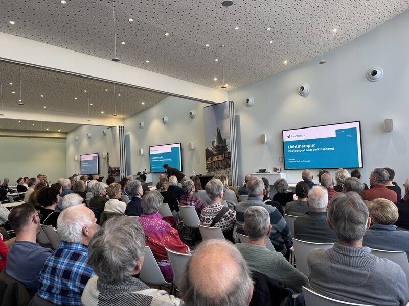 Lezingen over lichttherapie bij Parkinson en topsport groot succes
